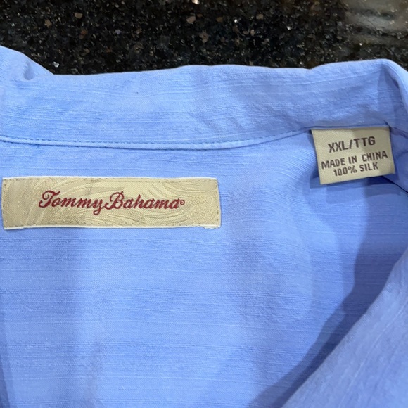 SOLD!!!!!! Lot of 4 Tommy Bahama XXL silk shirts - Picture 8 of 8